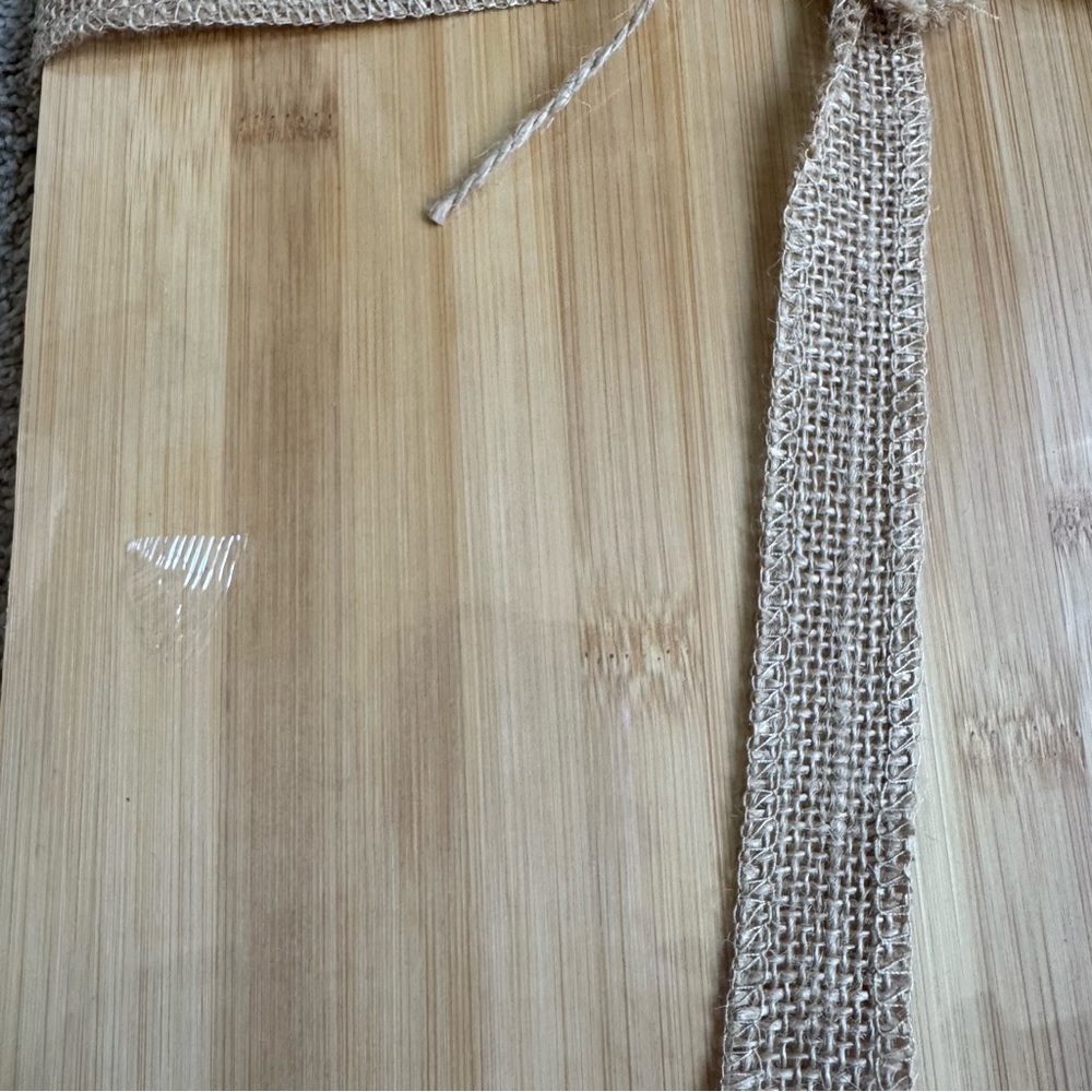 Wooden Cutting Board with Burlap Ribbon Gift Presentation 11 x 17.5 inches NWT - Picture 3 of 4